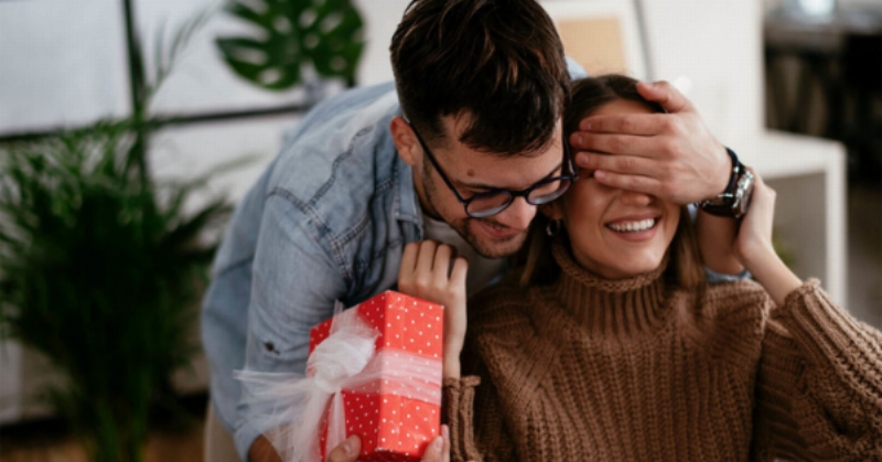 Hoa kẹo mút tặng người yêu lãng mạn