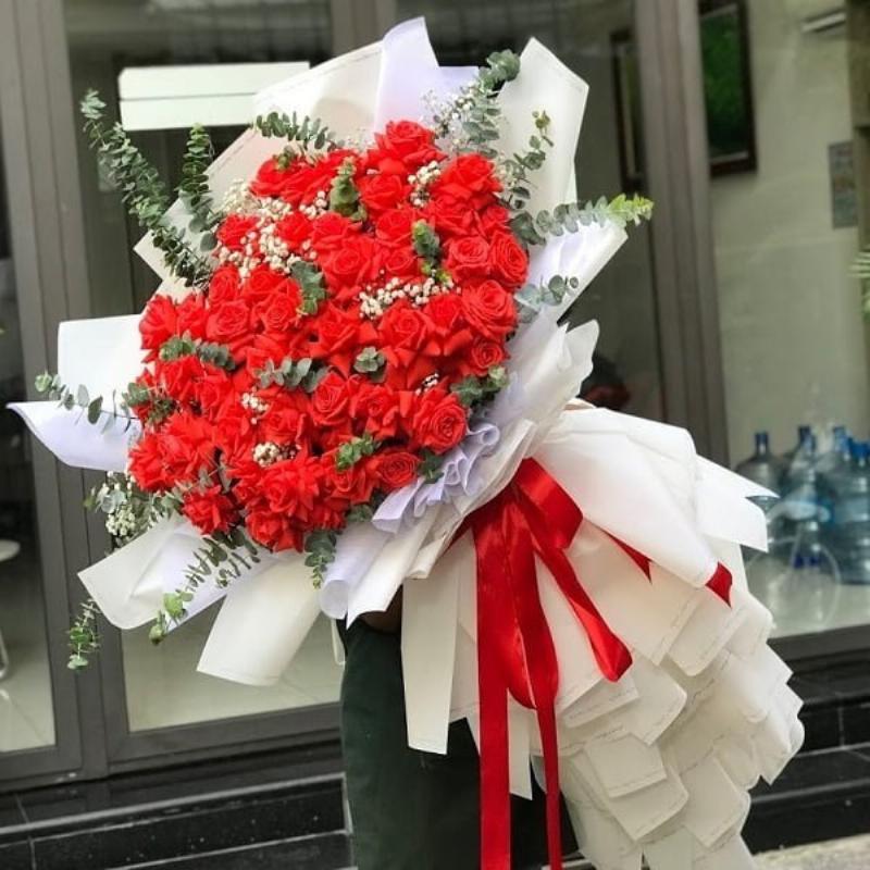 Kết hợp hoa kẹo mút với hoa tươi độc đáo
