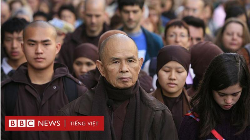 Tại sao hoa sen trắng được ưa chuộng trong tang lễ?