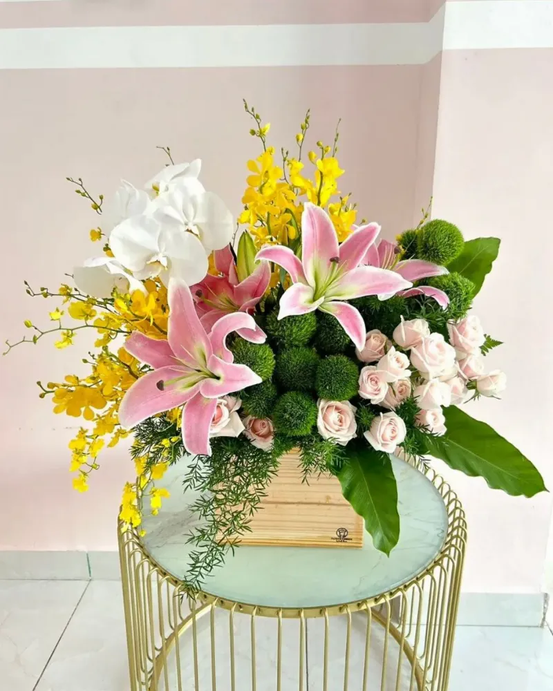 Lãng hoa khai trương được lựa chọn phù hợp với không gian buổi lễ