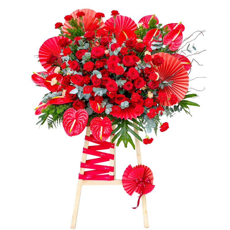 Kệ hoa chúc mừng khai trương rực rỡ đặt tại cửa hàng ở khu Trung Hoà Cầu Giấy Hà Nội