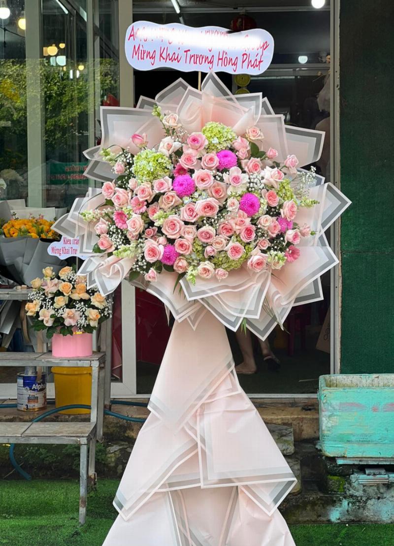 Chọn shop hoa uy tín để gửi hoa chúc mừng khai trương hồng phát