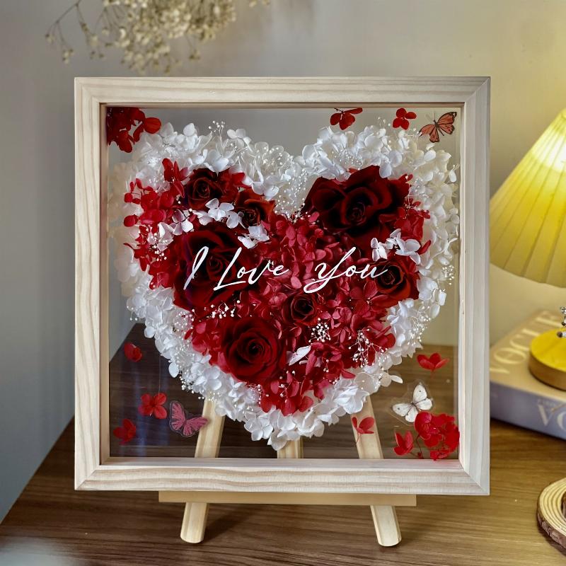 Hoa hồng đỏ rực rỡ biểu tượng ý nghĩa tình yêu nồng cháy